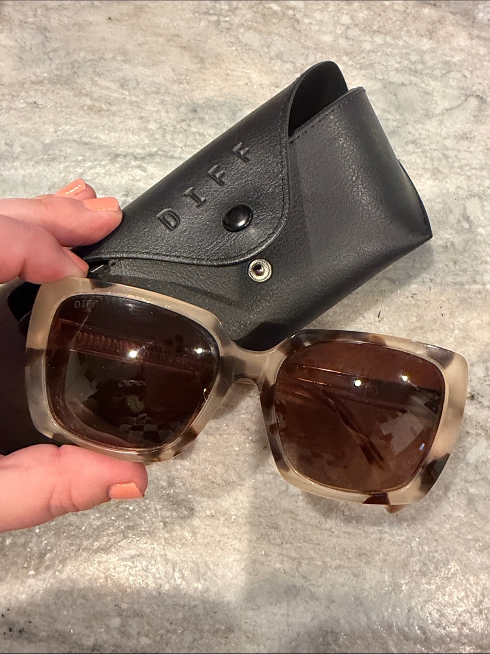 Diff Eyewear Sophie Square Sunglasses in Tortoise/Beige w/ Brown Lenses